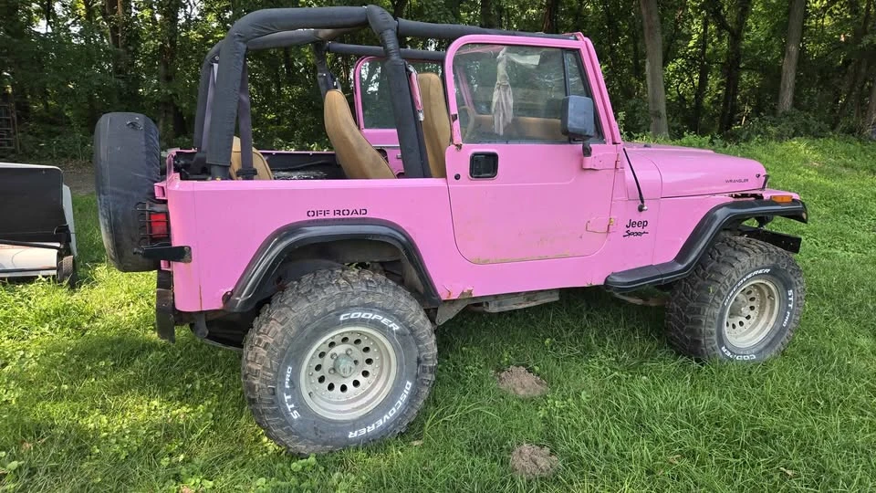 1992 Jeep YJ Wrangler - Image 6 of 9