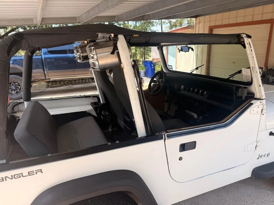 1992 Jeep YJ Wrangler - Image 5 of 13
