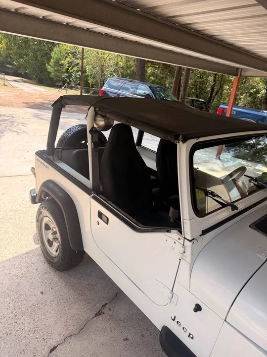 1992 Jeep YJ Wrangler - Image 4 of 13