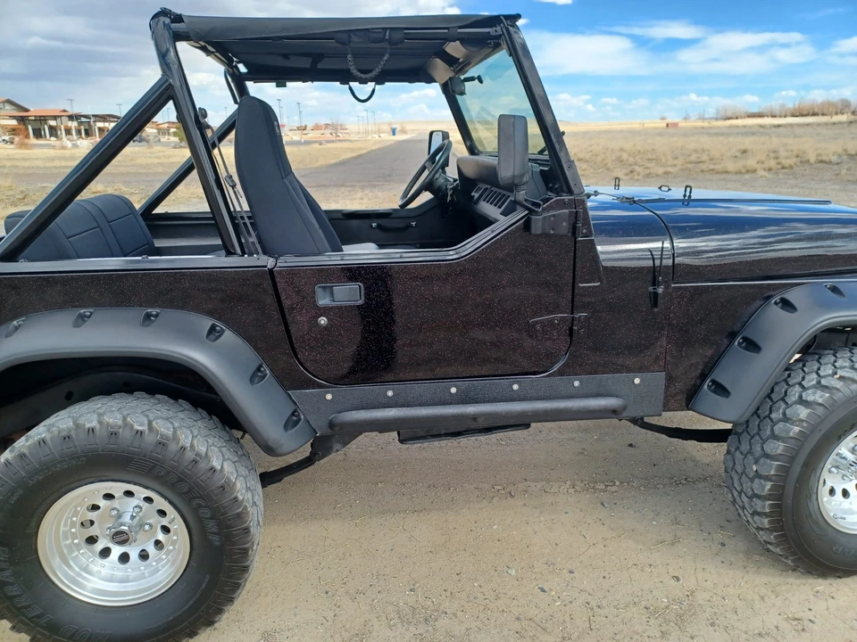 1992 Jeep YJ Wrangler - Image 21 of 31