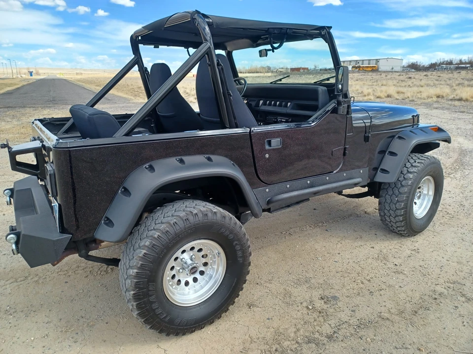1992 Jeep YJ Wrangler - Image 9 of 31