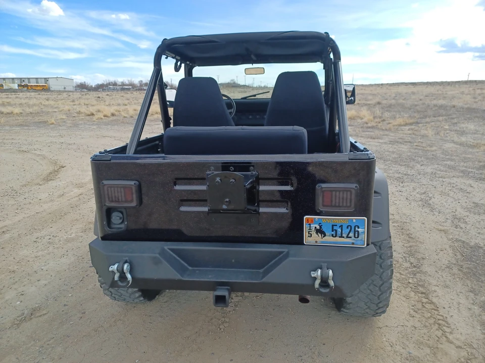 1992 Jeep YJ Wrangler - Image 11 of 31