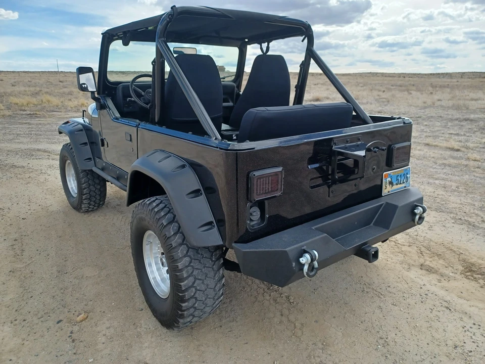 1992 Jeep YJ Wrangler - Image 13 of 31