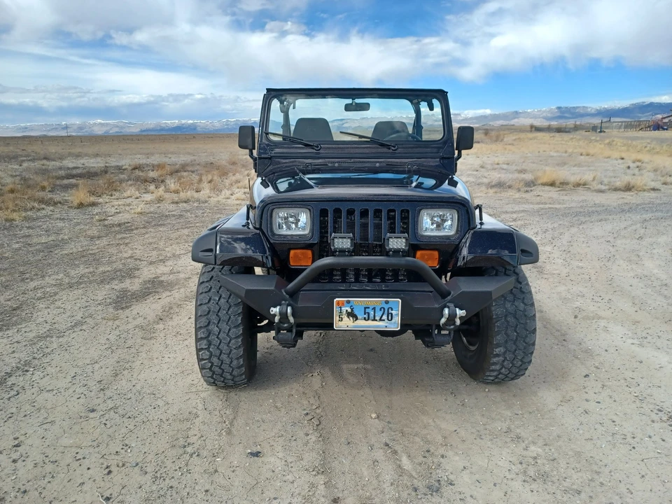 1992 Jeep YJ Wrangler - Image 5 of 31