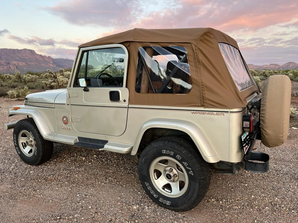1992 Jeep YJ Wrangler - Image 11 of 31