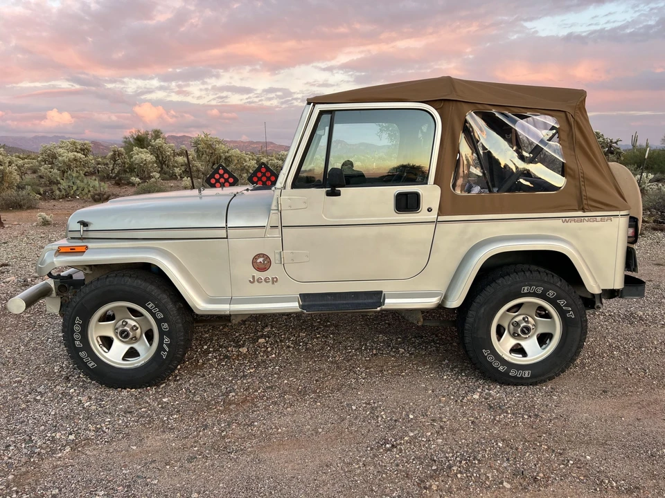 1992 Jeep YJ Wrangler - Image 9 of 31