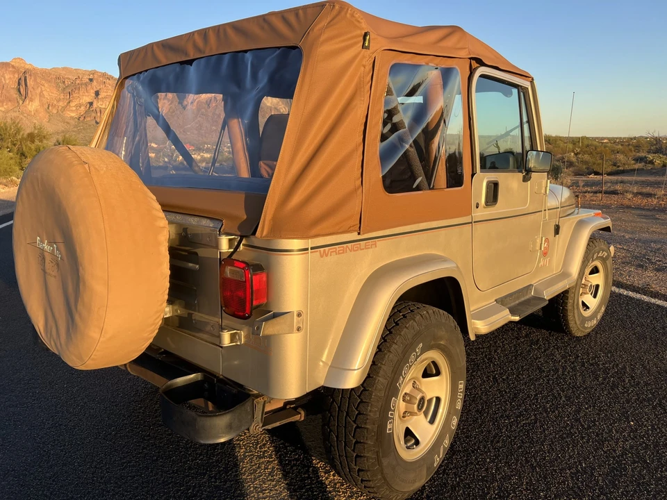 1992 Jeep YJ Wrangler - Image 13 of 31