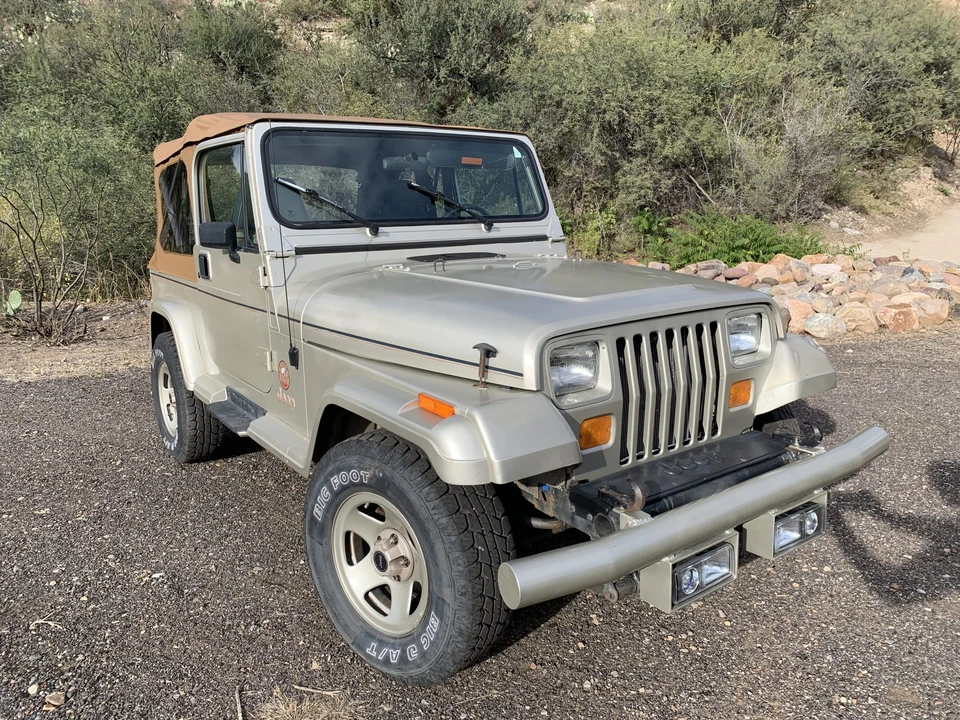 1992 Jeep YJ Wrangler - Image 5 of 31