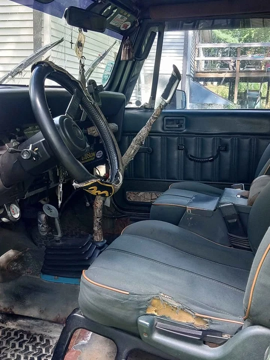 1992 Jeep YJ Wrangler - Image 13 of 13