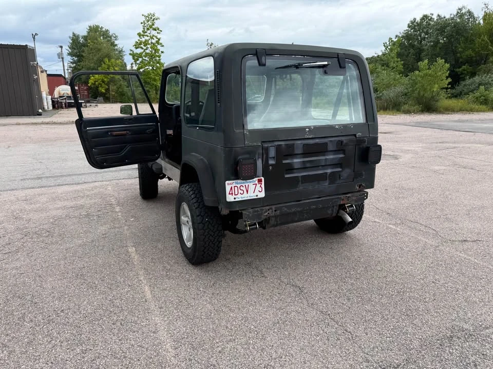 1992 Jeep YJ Wrangler - Image 5 of 9