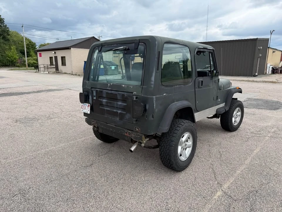 1992 Jeep YJ Wrangler - Image 4 of 9