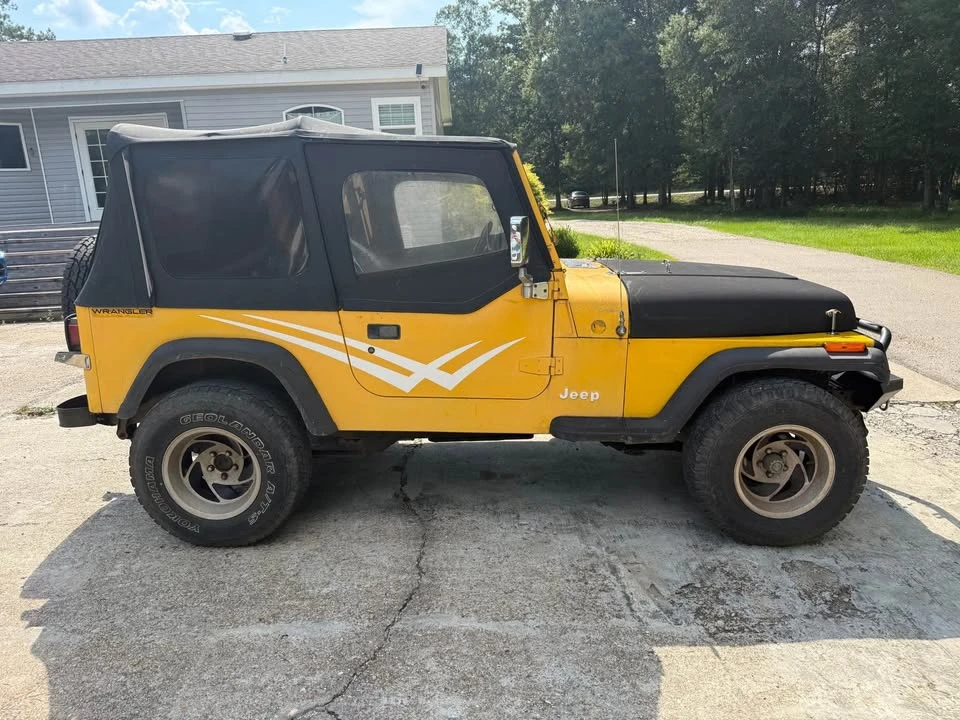 1992 Jeep YJ Wrangler - Image 6 of 11