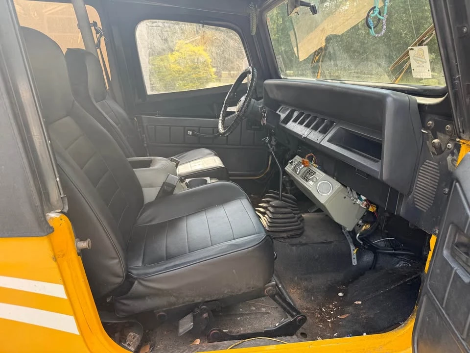 1992 Jeep YJ Wrangler - Image 10 of 11
