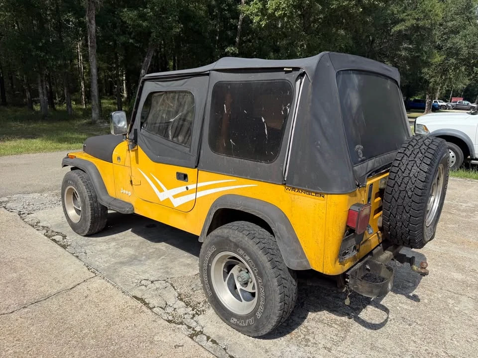1992 Jeep YJ Wrangler - Image 3 of 11