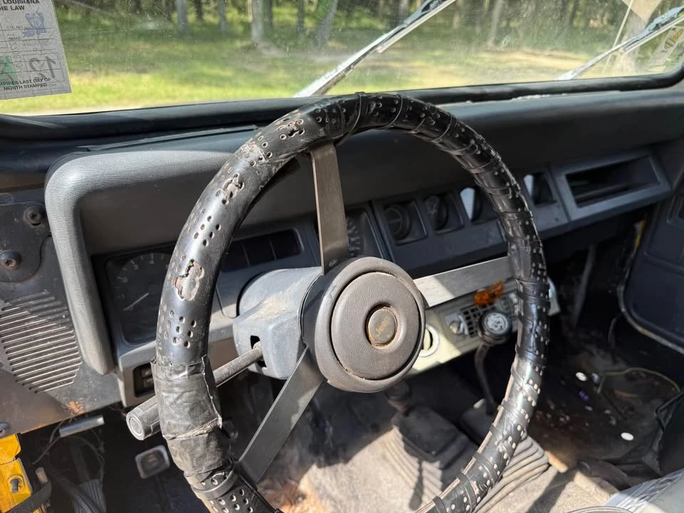 1992 Jeep YJ Wrangler - Image 9 of 11