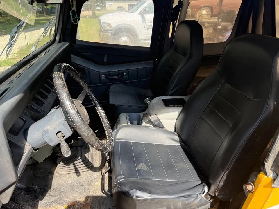 1992 Jeep YJ Wrangler - Image 8 of 11