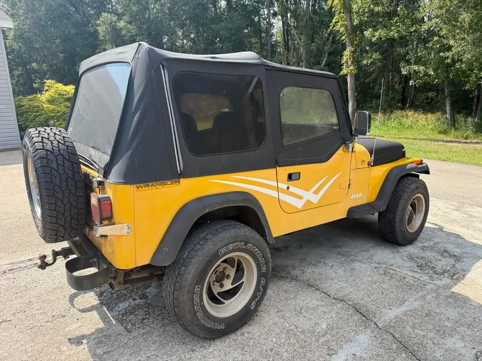 1992 Jeep YJ Wrangler - Image 7 of 11