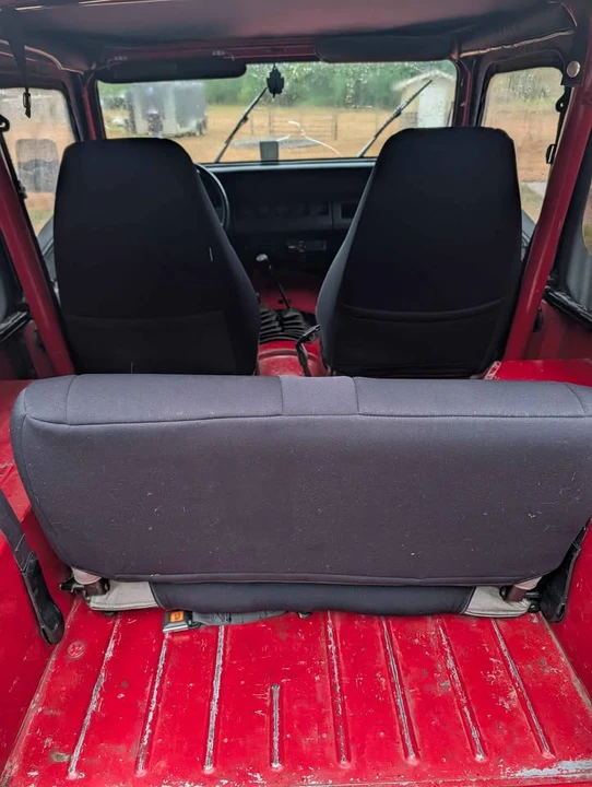 1992 Jeep YJ Wrangler - Image 8 of 12
