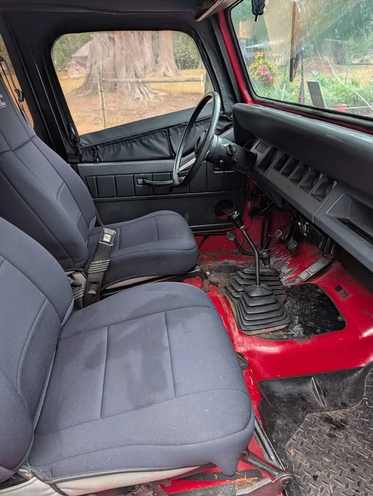 1992 Jeep YJ Wrangler - Image 10 of 12