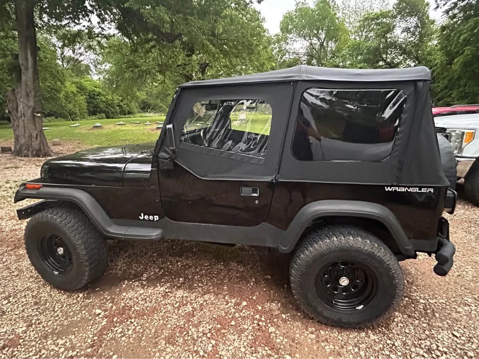 1992 Jeep YJ Wrangler - Image 9 of 9
