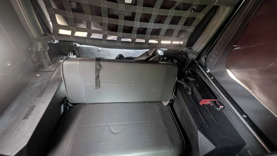 1992 Jeep YJ Wrangler - Image 8 of 10