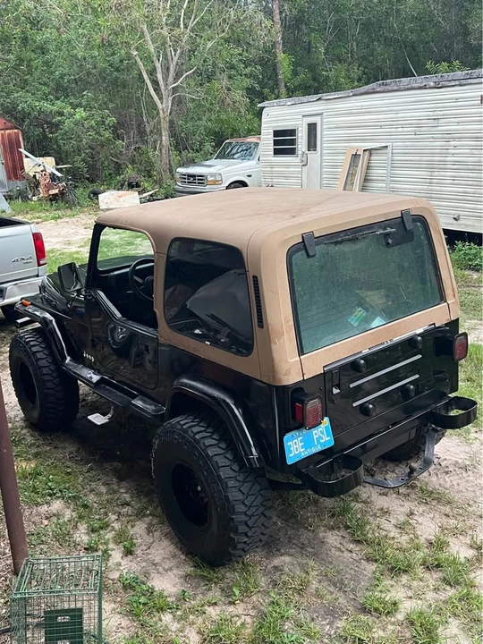 1992 Jeep YJ Wrangler - Image 13 of 14