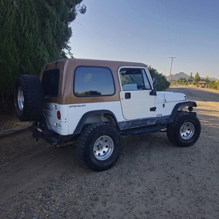 1992 Jeep YJ Wrangler - Image 3 of 12