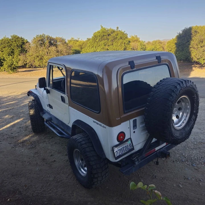 1992 Jeep YJ Wrangler - Image 4 of 12