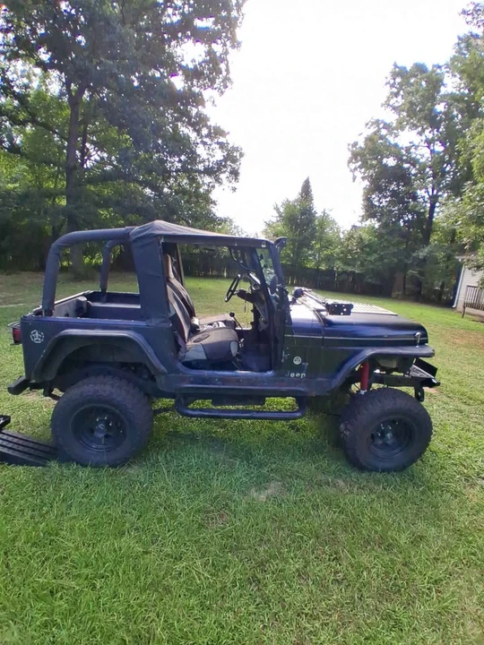 1992 Jeep YJ Wrangler - Image 5 of 8