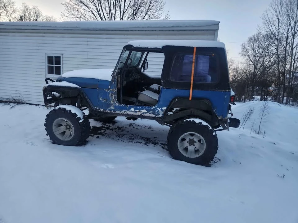 1992 Jeep YJ Wrangler - Image 5 of 6