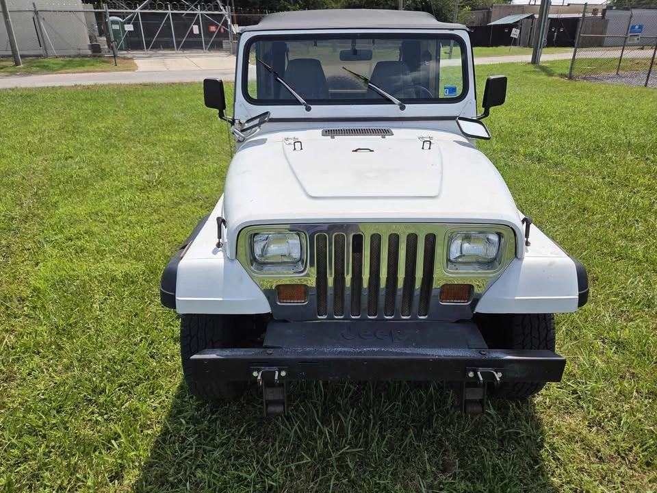 1992 Jeep YJ Wrangler - Image 7 of 16