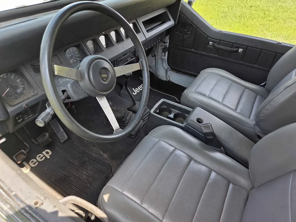 1992 Jeep YJ Wrangler - Image 9 of 16