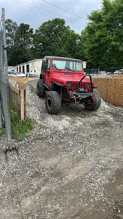 1992 Jeep YJ Wrangler - Image 2 of 3