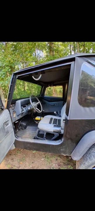 1992 Jeep YJ Wrangler - Image 4 of 6