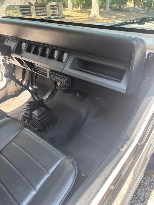 1992 Jeep YJ Wrangler - Image 8 of 13