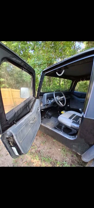 1992 Jeep YJ Wrangler - Image 5 of 6