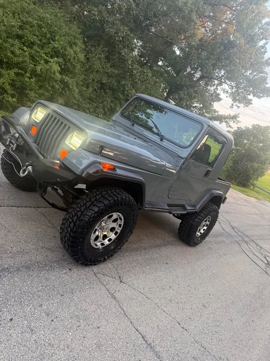 1992 Jeep YJ Wrangler - Image 5 of 8