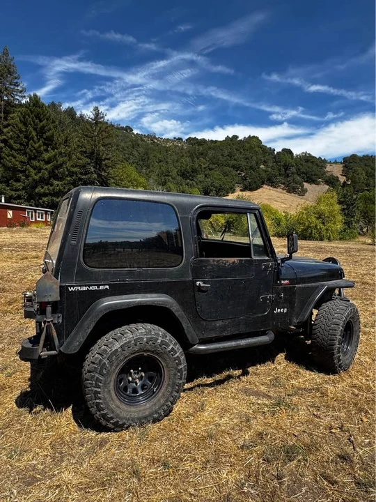 1992 Jeep YJ Wrangler - Image 4 of 15