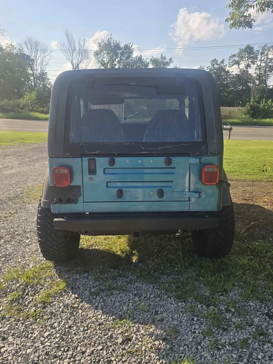1992 Jeep YJ Wrangler - Image 4 of 8