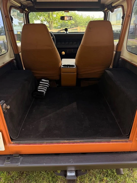 1992 Jeep YJ Wrangler - Image 8 of 13