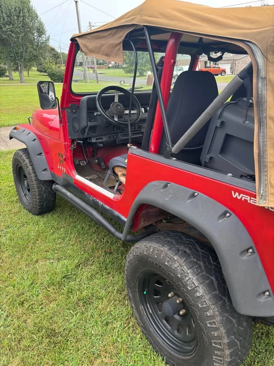 1992 Jeep YJ Wrangler - Image 6 of 9