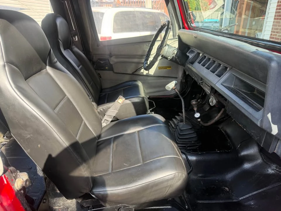 1992 Jeep YJ Wrangler - Image 7 of 9
