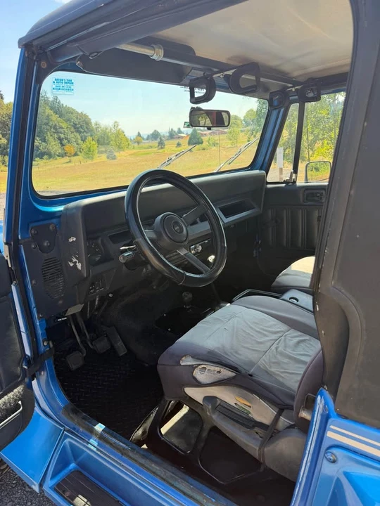 1992 Jeep YJ Wrangler - Image 4 of 9