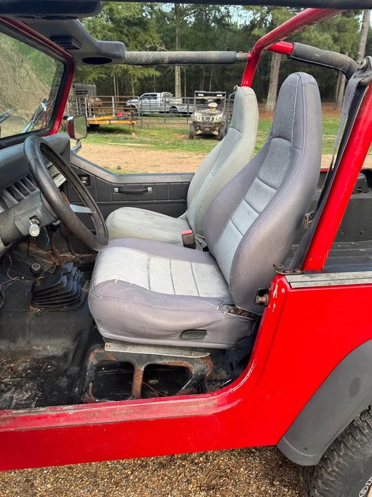 1992 Jeep YJ Wrangler - Image 3 of 14