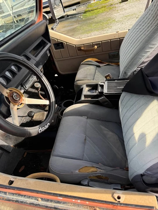 1992 Jeep YJ Wrangler - Image 2 of 2
