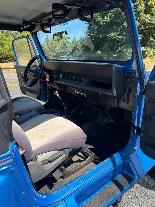 1992 Jeep YJ Wrangler - Image 5 of 9