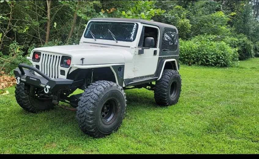1992 Jeep YJ Wrangler - Image 5 of 5