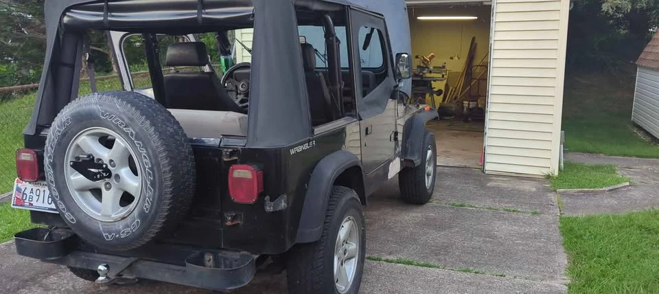 1992 Jeep YJ Wrangler - Image 3 of 3