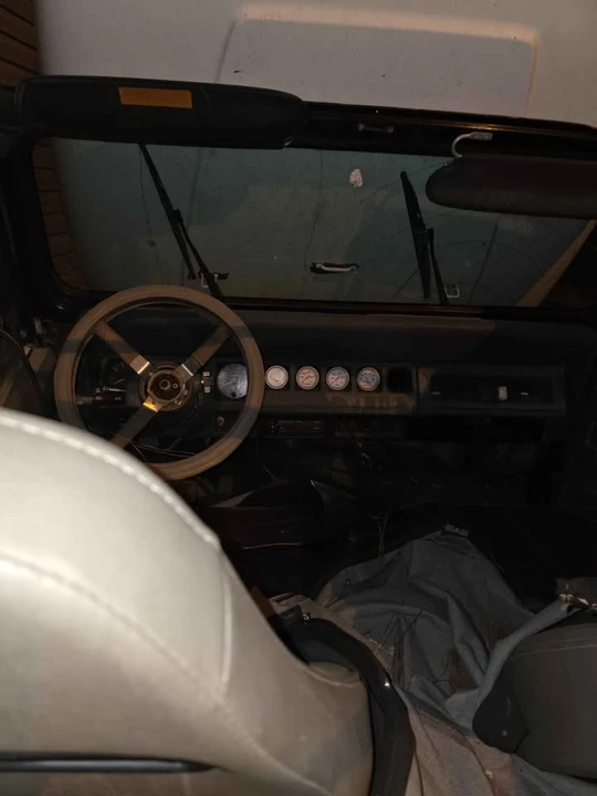 1992 Jeep YJ Wrangler - Image 6 of 11
