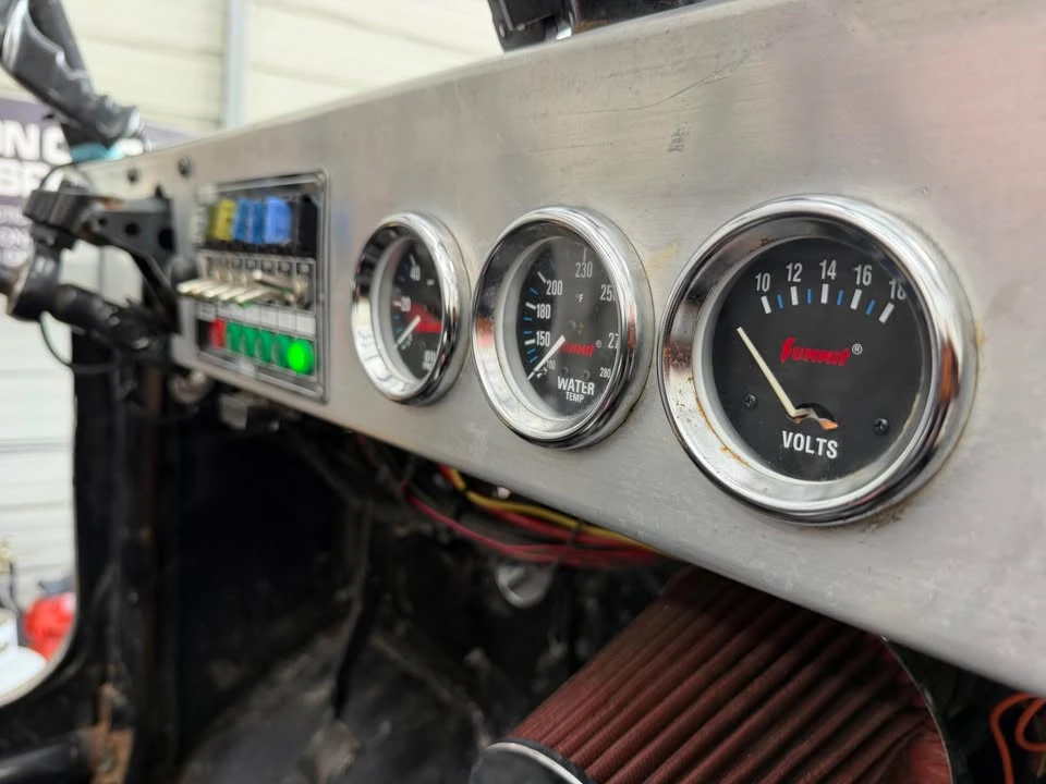 1992 Jeep YJ Wrangler - Image 14 of 15
